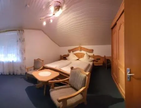 Erd's Hoimatle Bed & Breakfast *